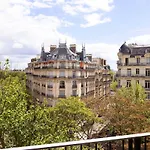Luxurious Home -Eiffel Tower View